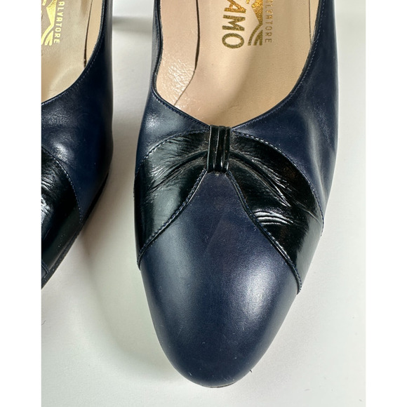 Salvatore Ferragamo Heels Black & Blue Pumps Leather Round Toe Shoe Size 9B 9 - Picture 4 of 16